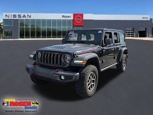 Used 2025 Jeep Wrangler Unlimited Rubicon AWD/4WD image 1