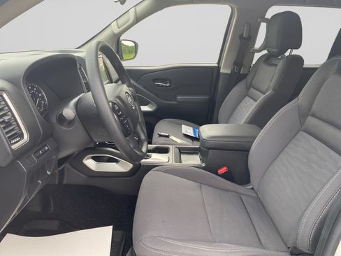 Used 2024 Nissan Frontier SV AWD/4WD image 21