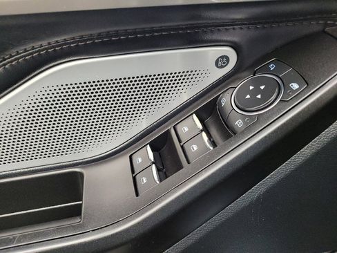 Used 2020 Ford Explorer Platinum w/ Premium Technology Package image 27