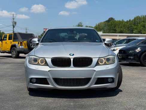 Used 2011 BMW 335i xDrive Sedan AWD/4WD image 8