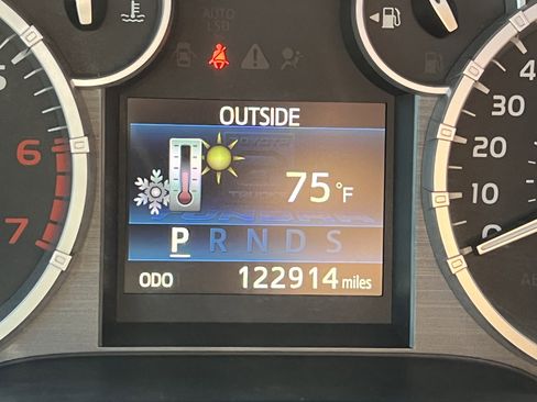 Used 2014 Toyota Tundra 1794 Edition image 23