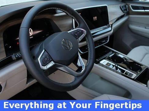 New 2026 Volkswagen Atlas SE image 2