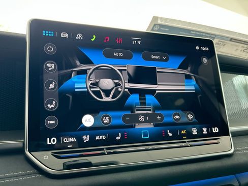 New 2026 Volkswagen Tiguan SE R-Line AWD/4WD image 31