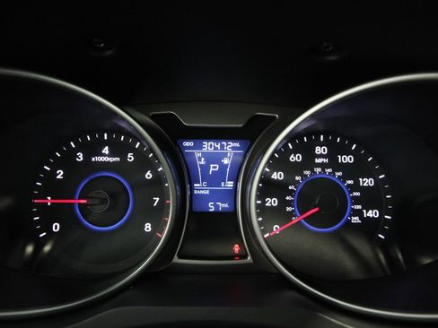Used 2015 Hyundai Veloster w/ Option Group 02 FWD image 15