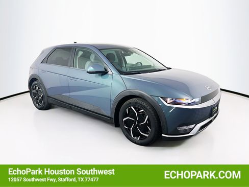 Used 2024 Hyundai Ioniq 5 SE image 1