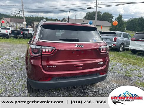 Used 2022 Jeep Compass Latitude w/ Convenience Group AWD/4WD image 4
