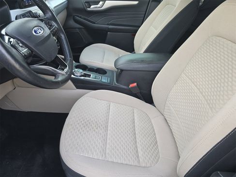 Used 2021 Ford Escape SE w/ Convenience Package image 12