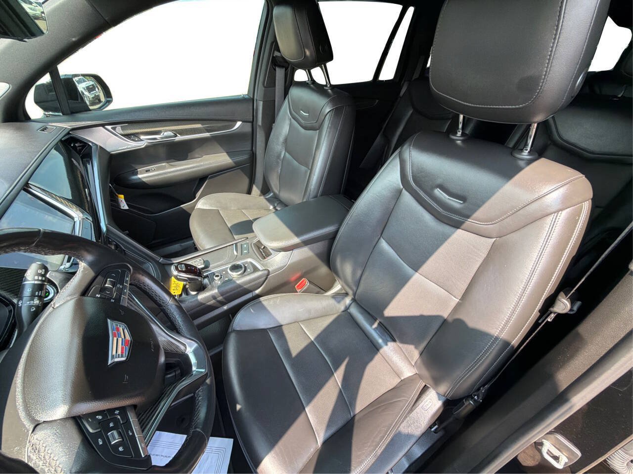 Used 2023 Cadillac XT6 Sport w/ Technology Package AWD/4WD image 44