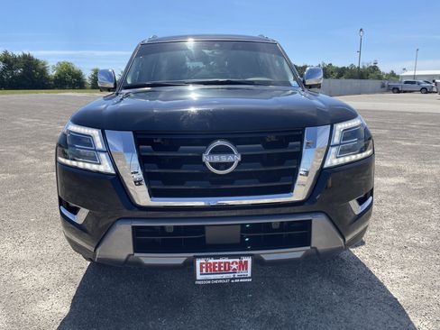 Used 2024 Nissan Armada Platinum w/ Captain's Chairs Package RWD image 9