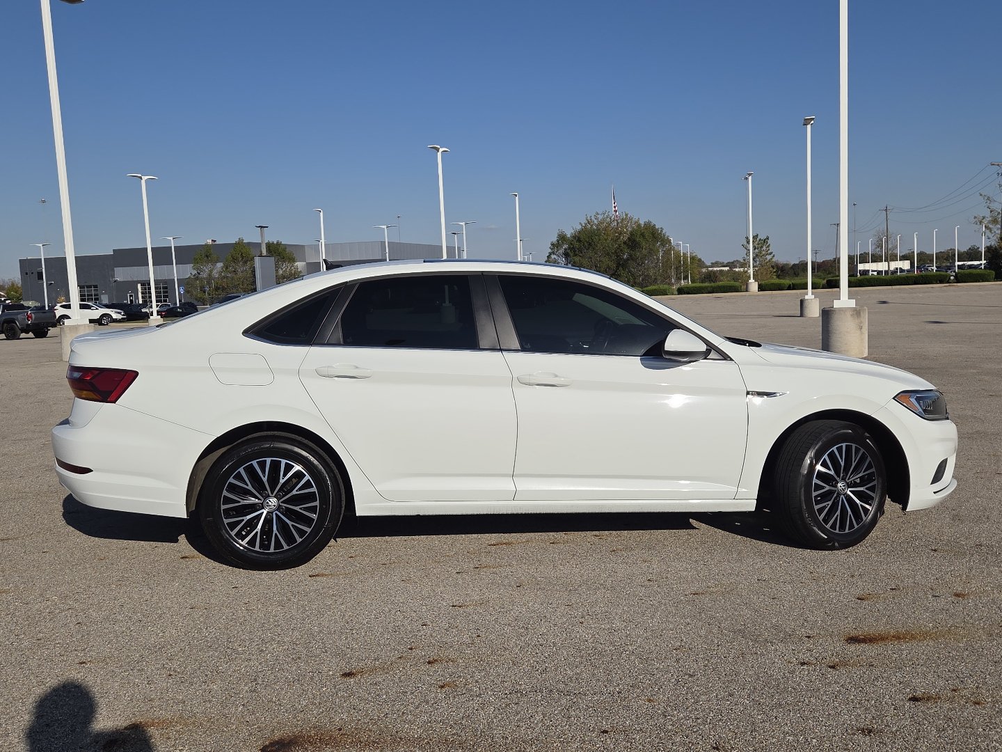 Used 2019 Volkswagen Jetta SEL FWD image 17
