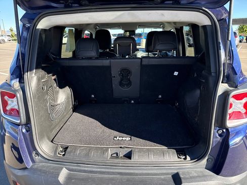Used 2018 Jeep Renegade Limited AWD/4WD image 25