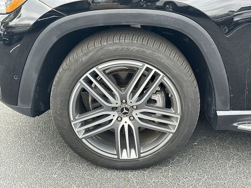 Certified 2023 Mercedes-Benz GLS 450 4MATIC image 12
