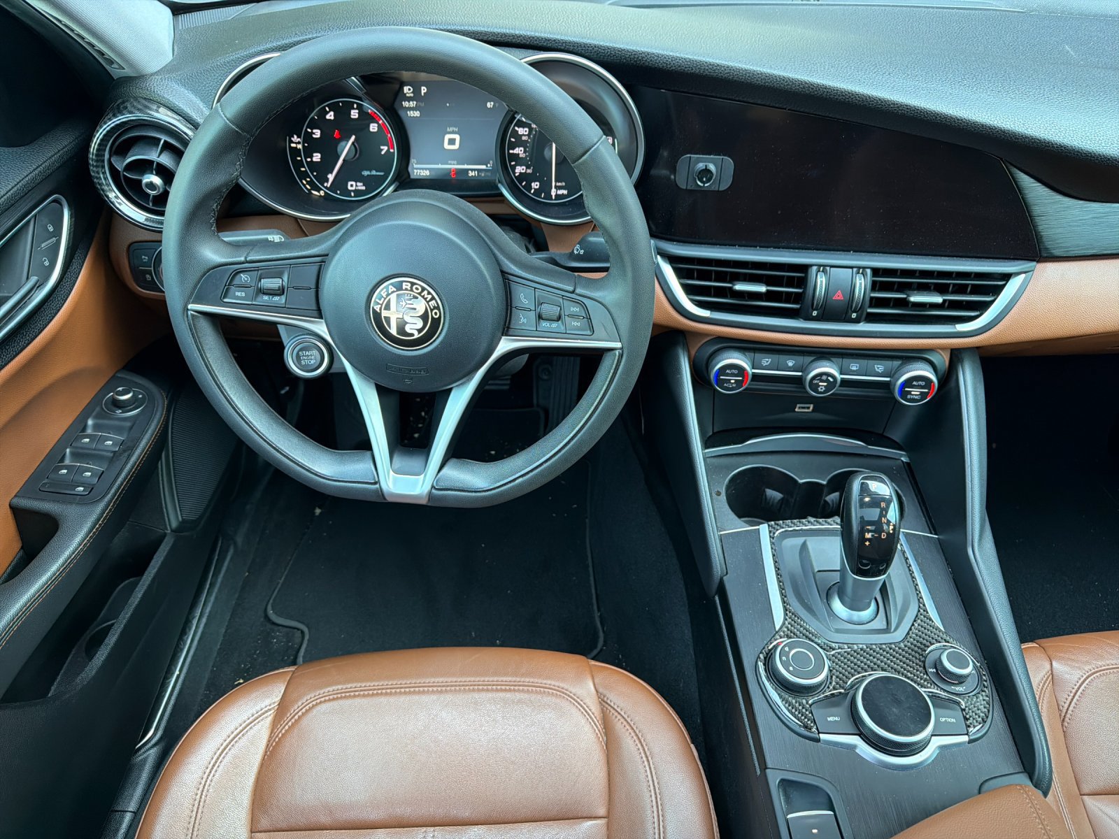 Used 2017 Alfa Romeo Giulia RWD image 13