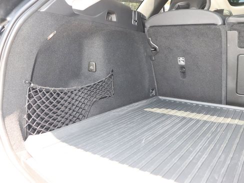 Used 2020 Volvo XC60 T6 Momentum w/ Protection Package image 6