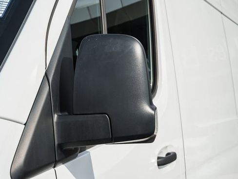 Used 2025 Mercedes-Benz Sprinter 2500 image 14