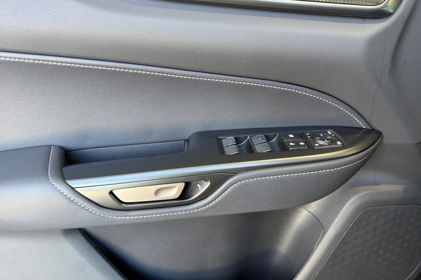 New 2026 Lexus NX 350 AWD image 9