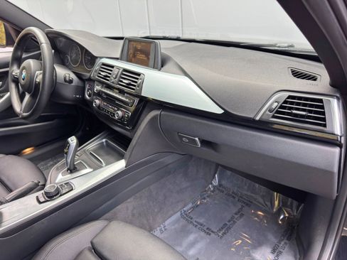 Used 2017 BMW 320i xDrive Sedan image 14