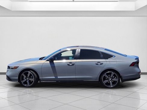 Certified 2025 Honda Accord Sport image 8