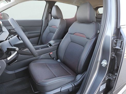 New 2026 Nissan Kicks SR image 13