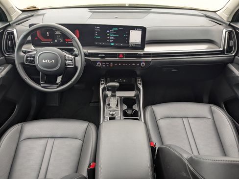 Certified 2025 Kia Sorento S image 26