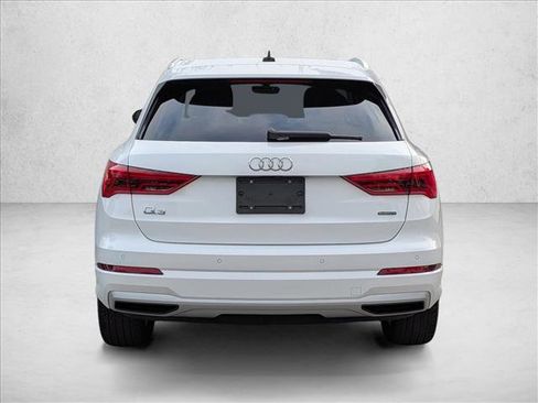 Used 2020 Audi Q3 2.0T Premium w/ Convenience Package image 7
