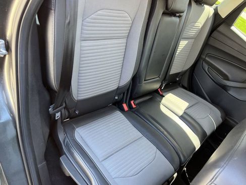 Used 2017 Ford Escape Titanium image 27