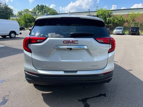 Used 2019 GMC Terrain SLE w/ Driver Convenience Package AWD/4WD image 6