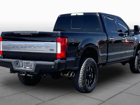 Used 2019 Ford F350 Platinum w/ Platinum Ultimate Package AWD/4WD image 13