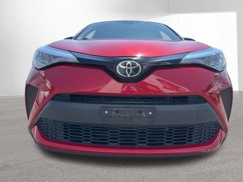 Used 2020 Toyota C-HR XLE image 18