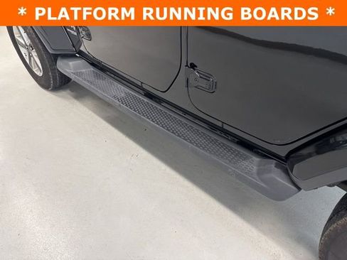 Used 2018 Jeep Wrangler Unlimited Sahara image 27