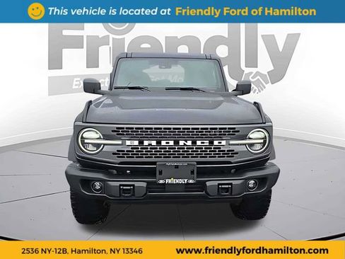 Used 2025 Ford Bronco Badlands AWD/4WD image 4