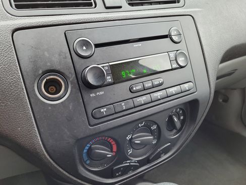 Used 2007 Ford Focus S image 26