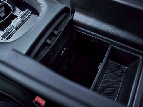 Used 2024 Mercedes-Benz Maybach GLS 600 4MATIC image 55