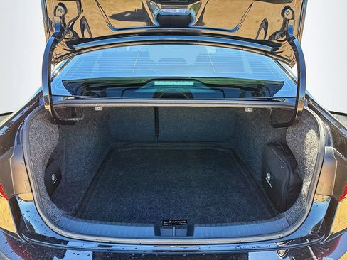 Used 2025 Volkswagen Jetta SE FWD image 27