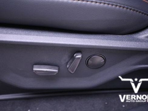 New 2026 Ford F250 Lariat w/ Black Appearance Package image 14