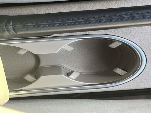 Used 2013 Volkswagen Beetle 2.0T image 20