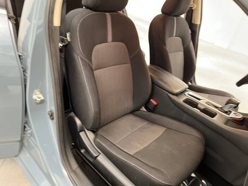 Used 2024 Nissan Sentra SV FWD image 25