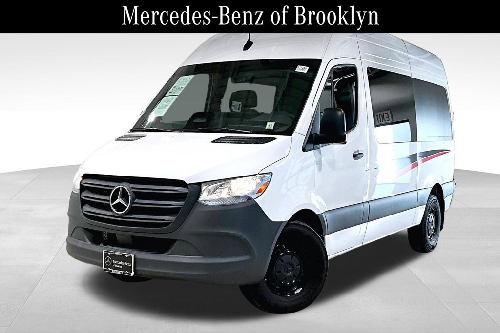 Used 2025 Mercedes-Benz Sprinter 2500 image 2