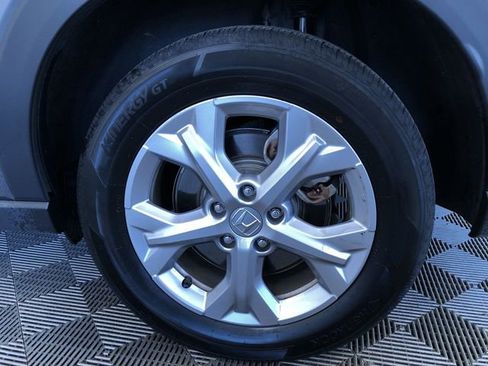 Used 2025 Honda HR-V LX image 16