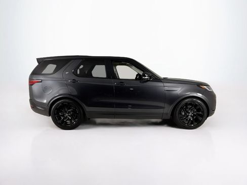 Used 2025 Land Rover Discovery S AWD/4WD image 6