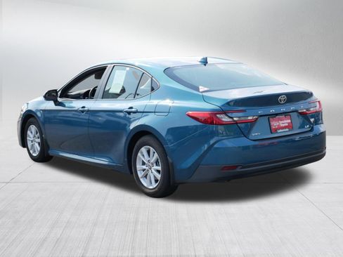 Certified 2025 Toyota Camry LE w/ Convenience Package FWD image 5