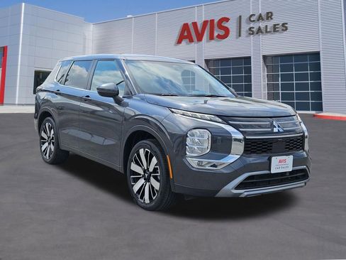 Used 2025 Mitsubishi Outlander SE AWD/4WD image 9
