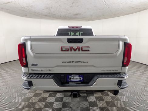 Used 2021 GMC Sierra 3500 Denali w/ Denali Ultimate Package image 8