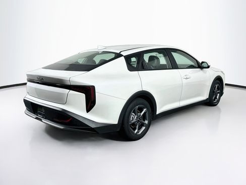 Used 2025 Kia K4 FWD image 9
