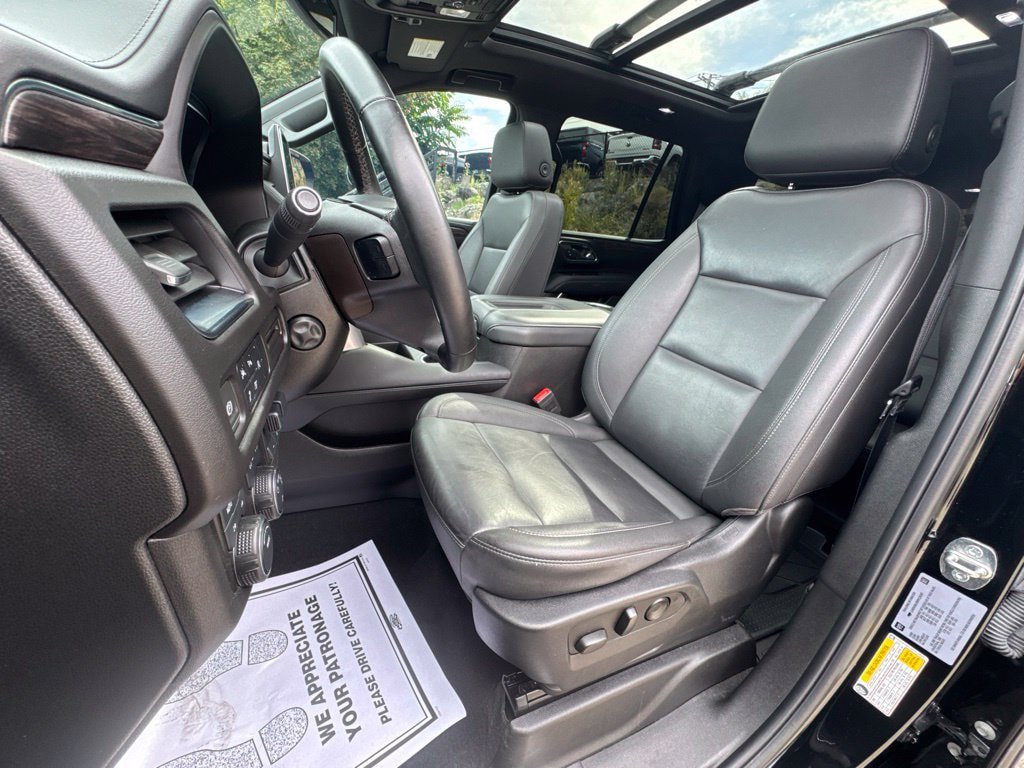 Used 2024 Chevrolet Tahoe LT w/ LT Signature Package AWD/4WD image 15