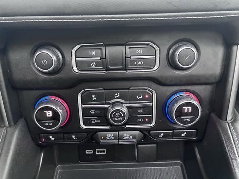 Certified 2024 Chevrolet Tahoe Z71 w/ Luxury Package image 31