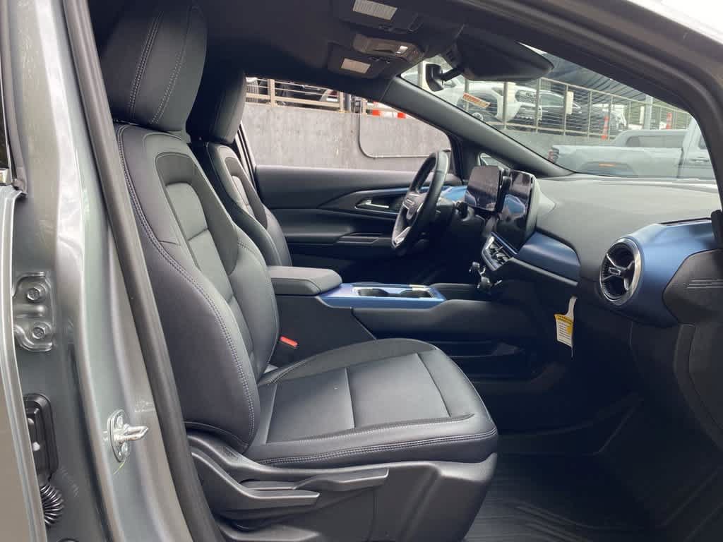 Used 2024 Chevrolet Equinox EV LT w/ LPO, Blackout Package AWD/4WD image 18