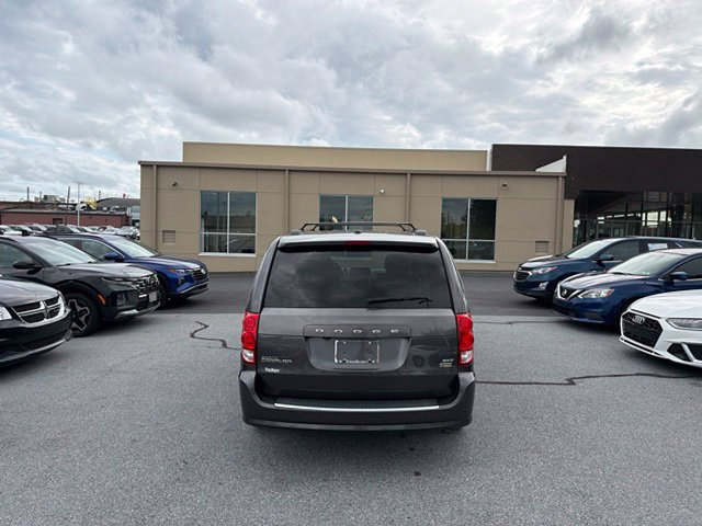Used 2019 Dodge Grand Caravan SXT FWD image 10