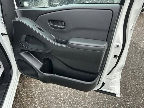 Used 2024 Nissan Frontier S w/ S Utility Package image 29