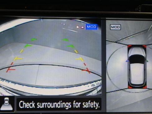 Used 2018 Nissan Rogue Sport SV w/ SV Technology Package image 17